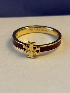 NEW Tory Burch Icon Kira enamel ring gold-tone maroon!!!